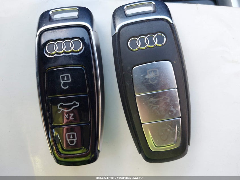 2019 Audi E-Tron Premium Plus VIN: WA1VAAGE9KB016984 Lot: 43747633