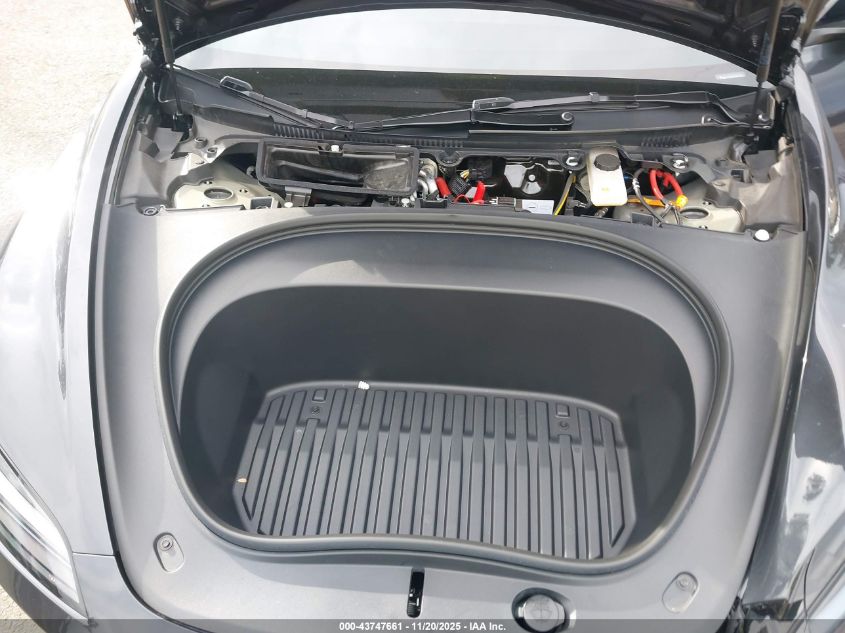 2025 Tesla Model 3 Long Range Rear-Wheel Drive/Standard VIN: 5YJ3E1EA6SF972339 Lot: 43747661