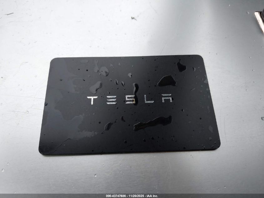 2025 Tesla Model Y Long Range Dual Motor Rear-Wheel Drive VIN: 7SAYGDED5SA375064 Lot: 43747686