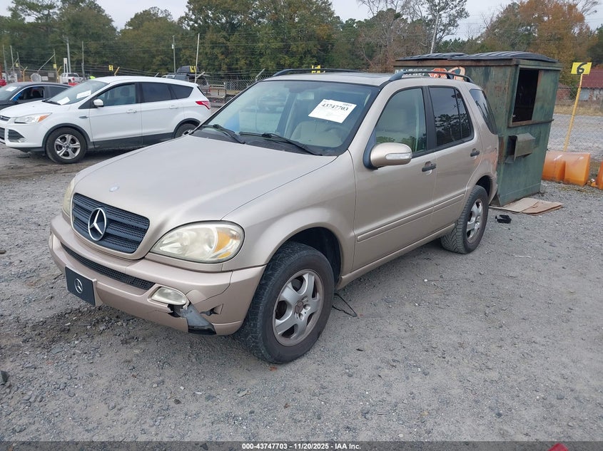 4JGAB54E82A370803 2002 MERCEDES-BENZ M-KLASSE photo no. 2