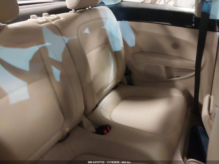 2013 Volkswagen Beetle 2.0L Tdi VIN: 3VWJL7AT9DM657599 Lot: 43747722