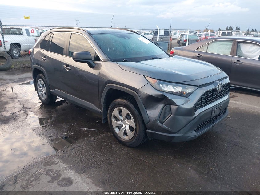 TOYOTA RAV4 LE