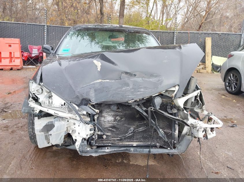 2004 Toyota Camry Le VIN: 4T1BE32KX4U298724 Lot: 43747741