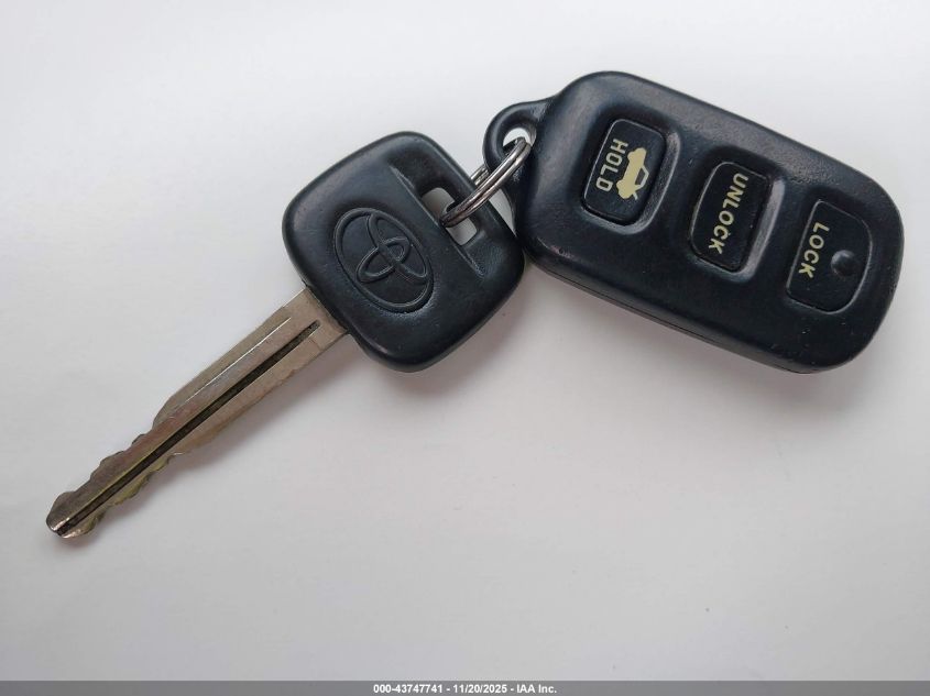 2004 Toyota Camry Le VIN: 4T1BE32KX4U298724 Lot: 43747741