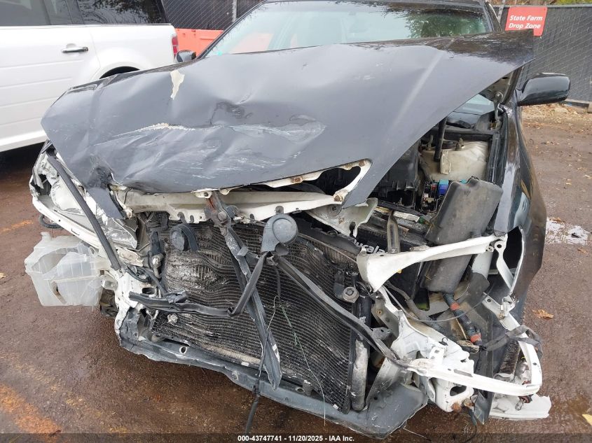 2004 Toyota Camry Le VIN: 4T1BE32KX4U298724 Lot: 43747741