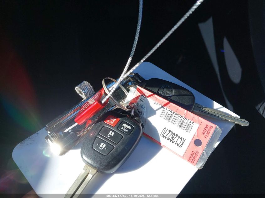 2019 Toyota Corolla Se VIN: 2T1BURHE6KC126227 Lot: 43747742