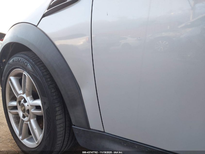 2011 Mini Cooper VIN: WMWSU3C55BT092064 Lot: 43747782