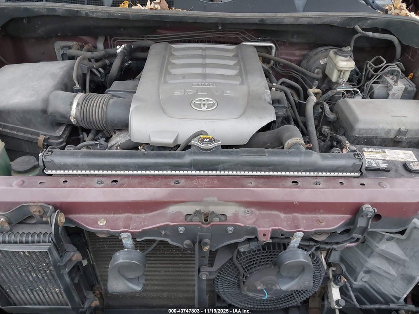 2008 Toyota Sequoia Sr5 5.7L V8 VIN: 5TDBY64A68S016588 Lot: 43747803