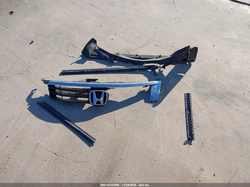 2009 Honda Accord 2.4 Lx VIN: JHMCP26359C014847 Lot: 43747808