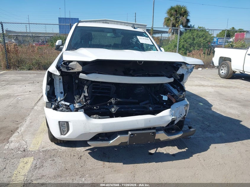 3GCUKREC9JG352381 2018 CHEVROLET SILVERADO photo no. 12