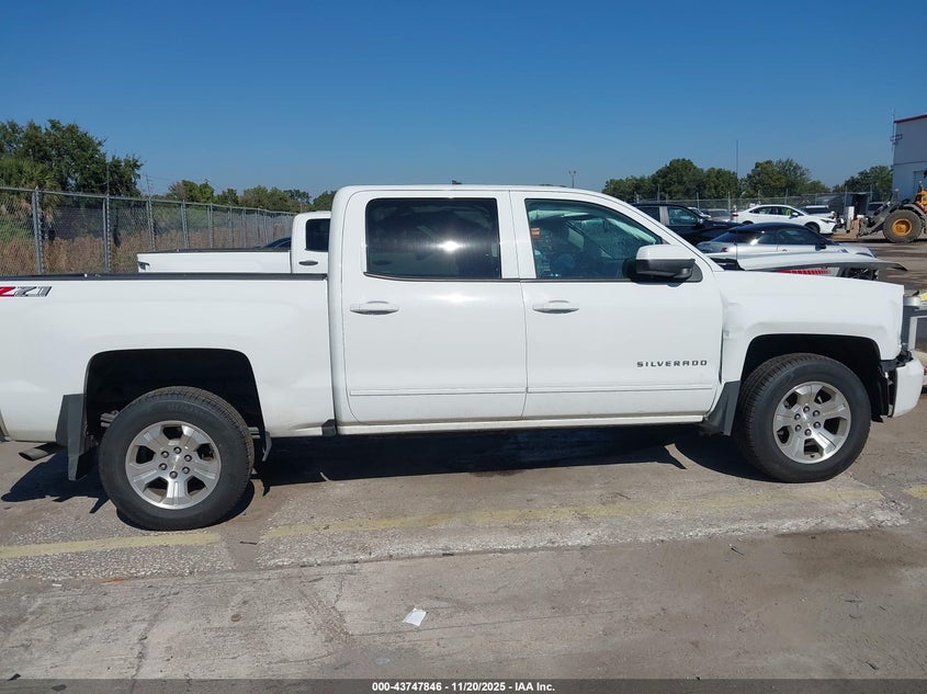 3GCUKREC9JG352381 2018 CHEVROLET SILVERADO photo no. 13