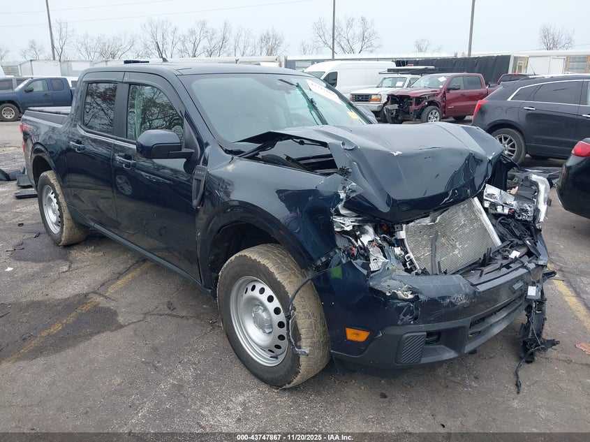 FORD MAVERICK LARIAT
