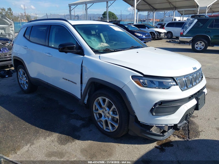 JEEP COMPASS LATITUDE LUX 4X4