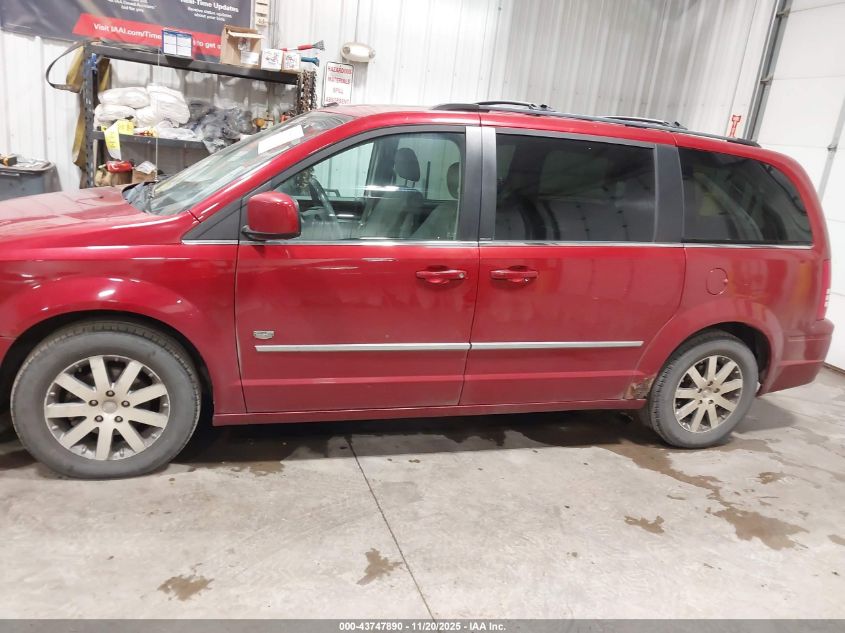 2009 Chrysler Town & Country Touring VIN: 2A8HR54X89R675197 Lot: 43747890