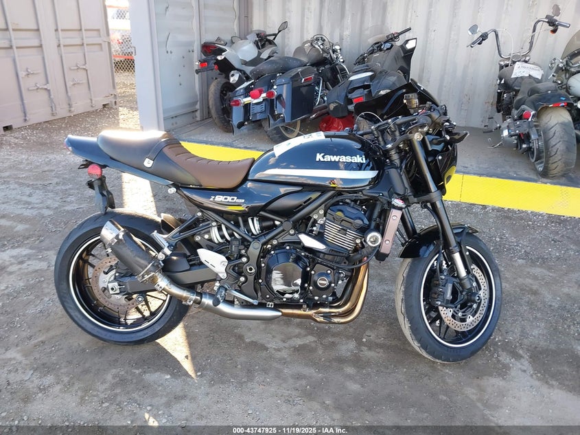 2022 Kawasaki Zr900 VIN: JKAZR2E15NA010223 Lot: 43747925