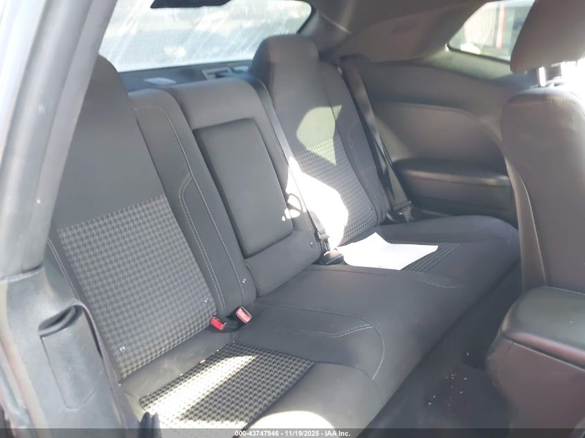 2018 Dodge Challenger Sxt VIN: 2C3CDZAG3JH245670 Lot: 43747946