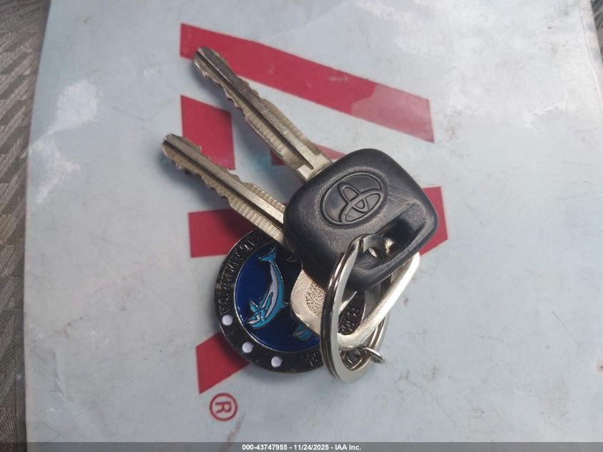 2006 Toyota Highlander VIN: JTEGD21A960145841 Lot: 43747955