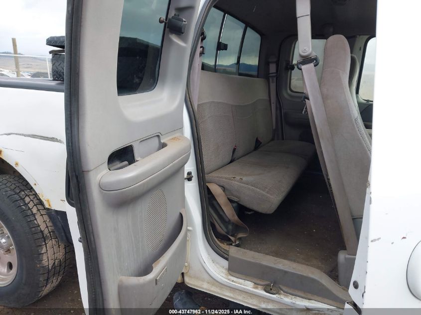 2000 Ford F-150 Lariat/Work Series/Xl/Xlt VIN: 1FTRX18LXYNA92126 Lot: 43747962