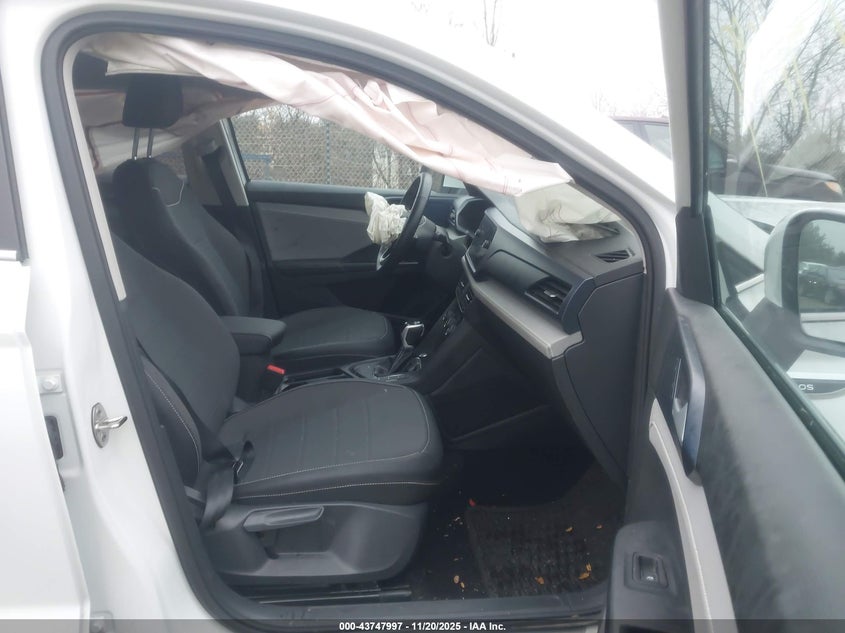 3VVSX7B25RM111361 2024 VOLKSWAGEN TAOS photo no. 5