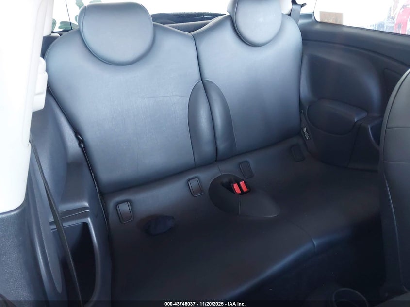 2004 Mini Cooper VIN: WMWRC33454TJ53215 Lot: 43748037