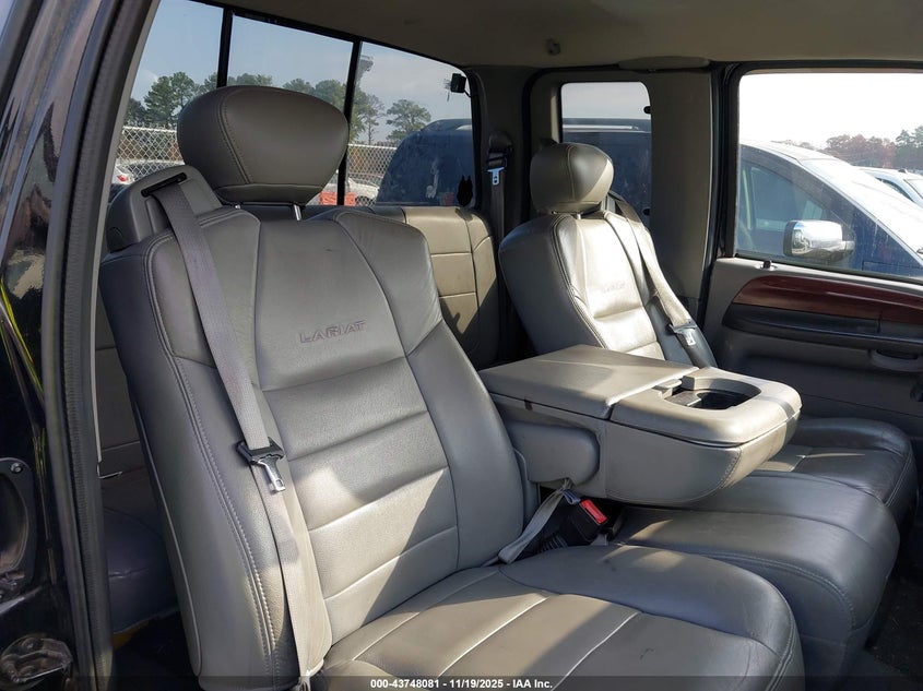 2006 Ford F-350 Lariat/Xl/Xlt VIN: 1FTWX33P86EB46867 Lot: 43748081