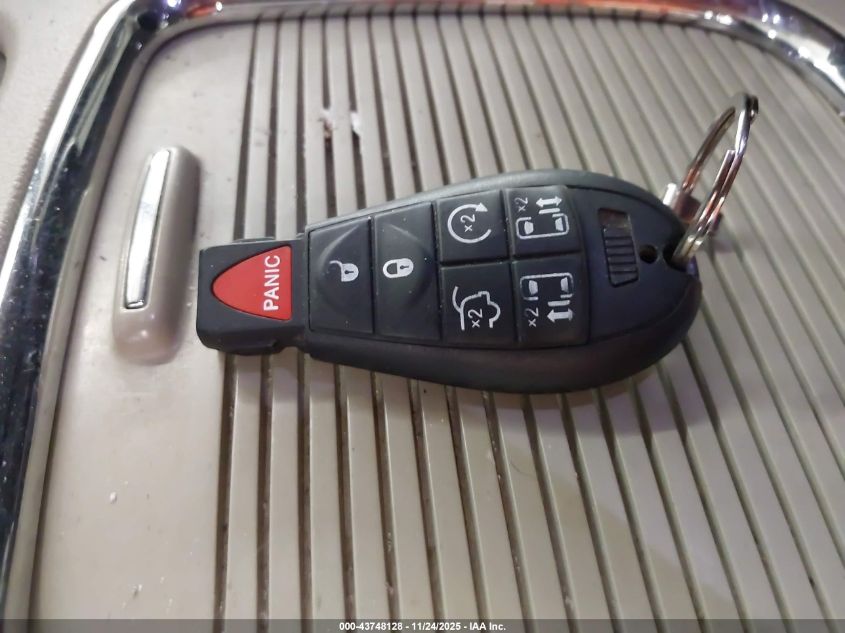 2012 Dodge Grand Caravan Crew VIN: 2C4RDGDGXCR231137 Lot: 43748128