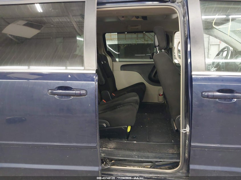 2012 Dodge Grand Caravan Crew VIN: 2C4RDGDGXCR231137 Lot: 43748128