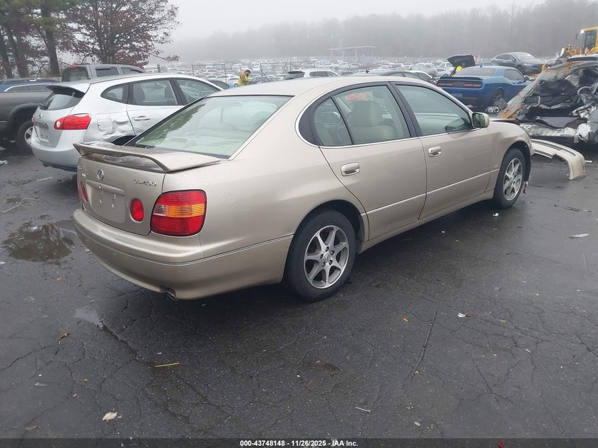 JT8BH68X3Y0026396 2000 LEXUS GS photo no. 4