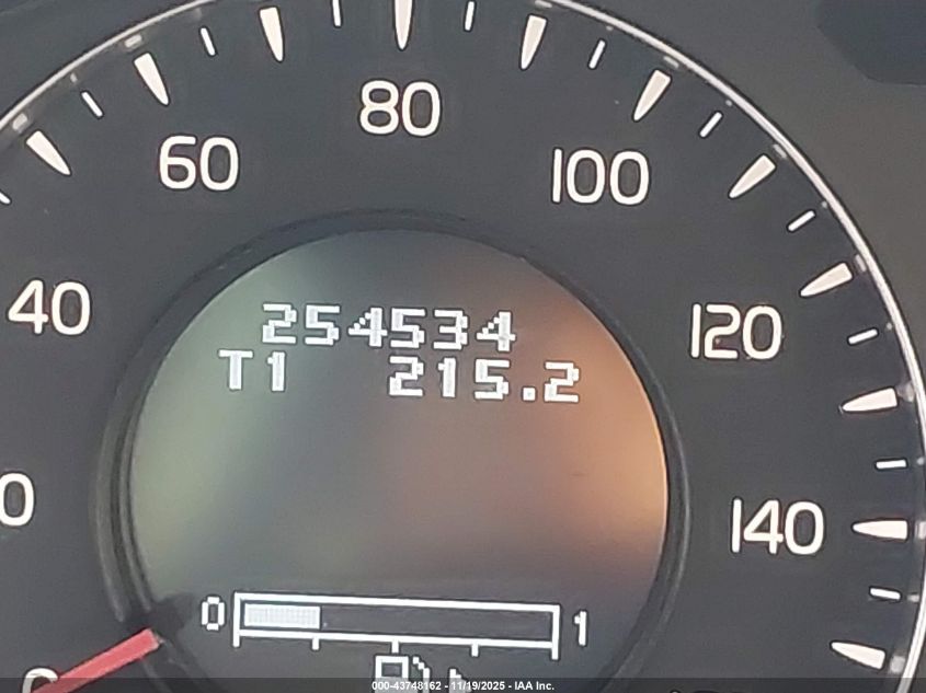 2008 Volvo V70 3.2 VIN: YV1BW982381037271 Lot: 43748162