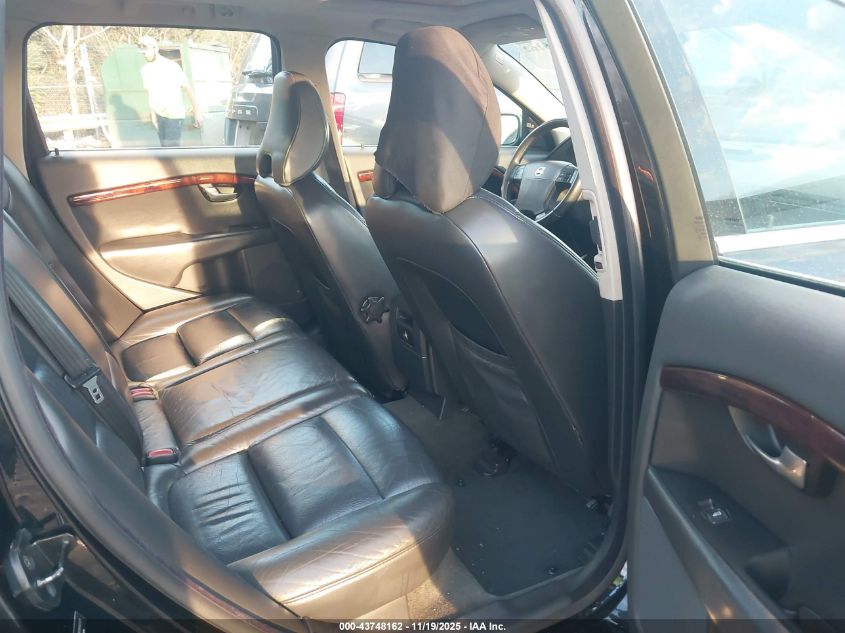 2008 Volvo V70 3.2 VIN: YV1BW982381037271 Lot: 43748162