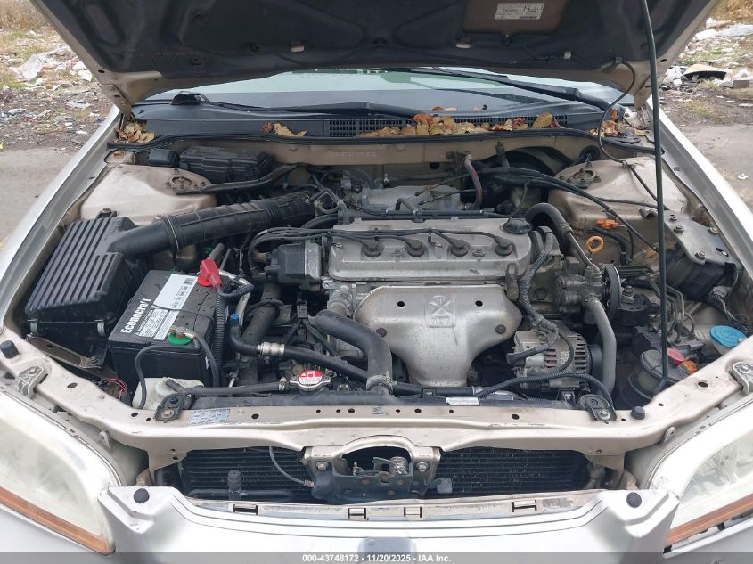 2000 Honda Accord 2.3 Se VIN: 1HGCG5672YA094612 Lot: 43748172