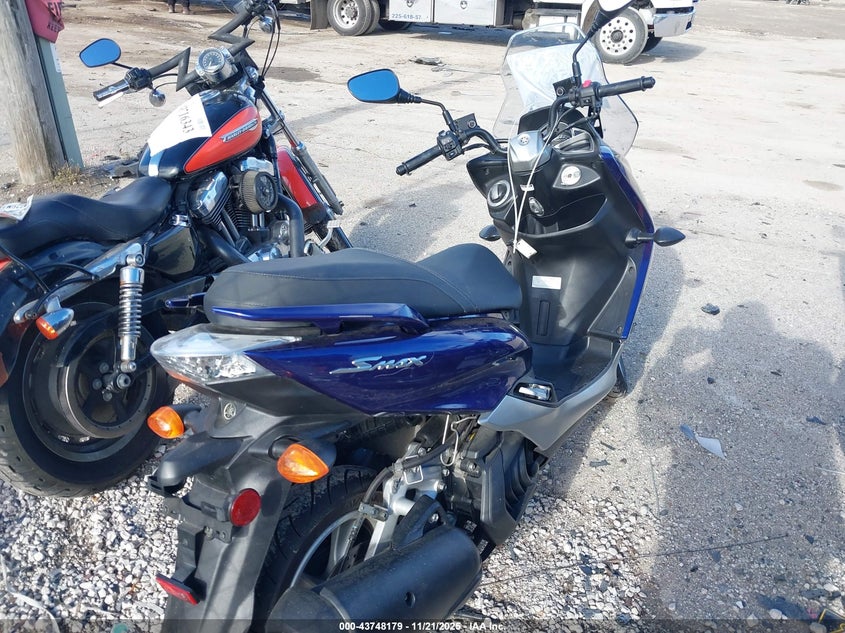 RKRSG30Y1FA002752 2015 YAMAHA  photo no. 4