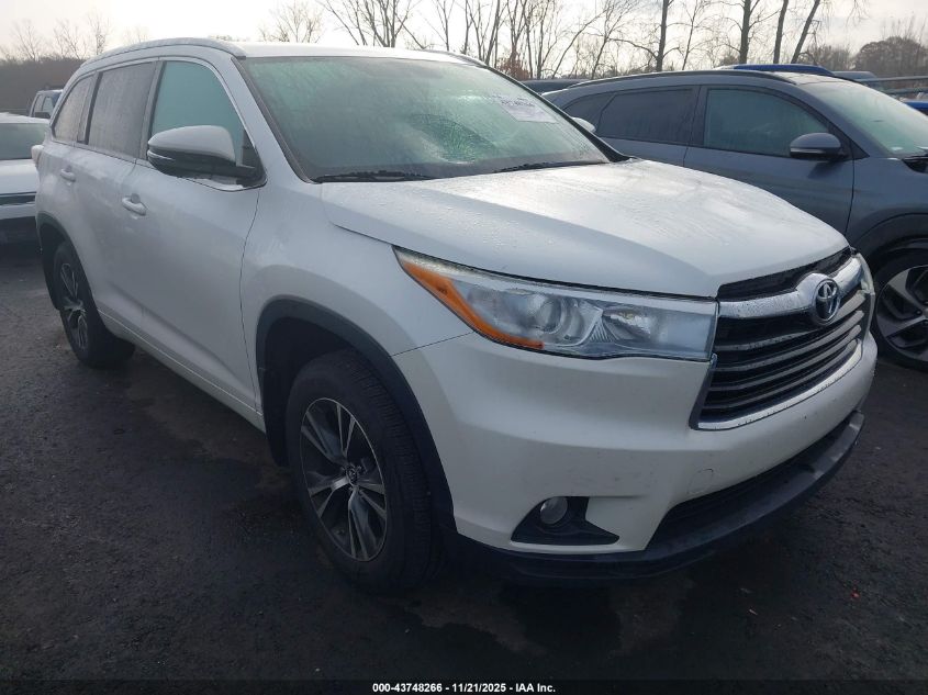 TOYOTA HIGHLANDER XLE V6