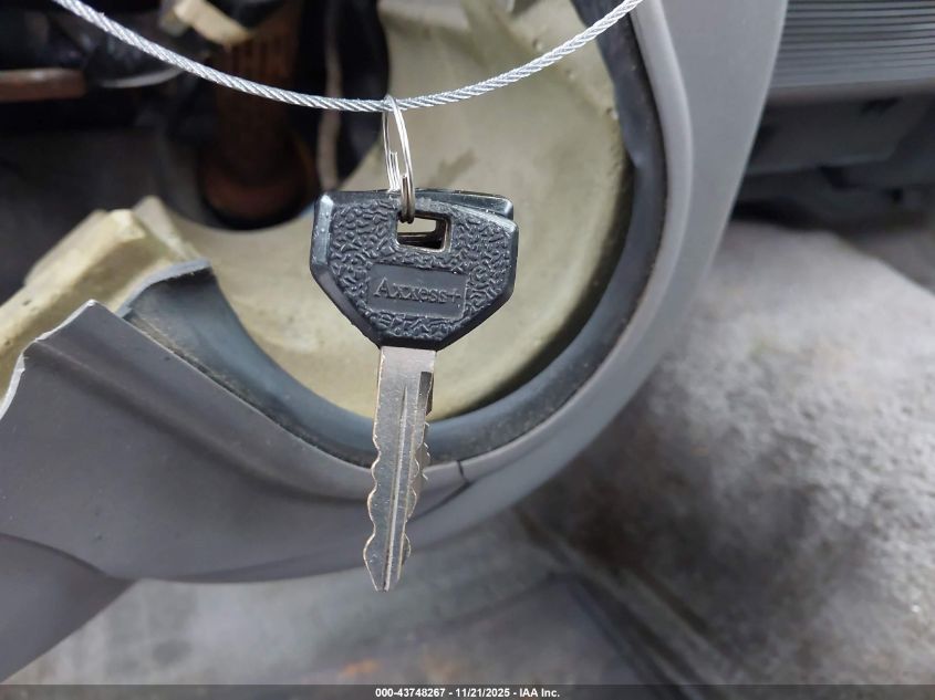 1994 Dodge Dakota VIN: 1B7GL23X6RS642752 Lot: 43748267