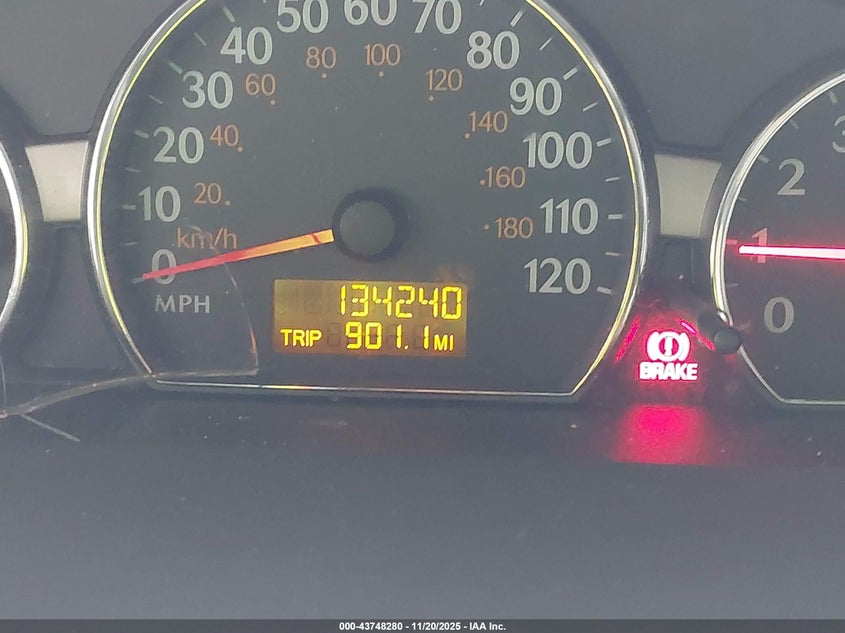 2006 Saturn Ion 2 VIN: 1G8AZ58F66Z180535 Lot: 43748280