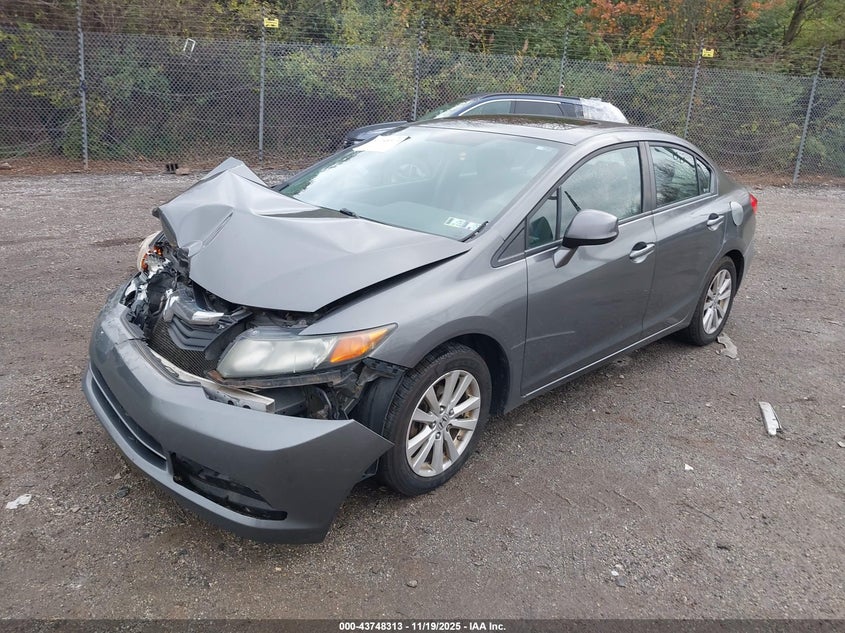 2HGFB2F84CH320405 2012 HONDA CIVIC photo no. 2