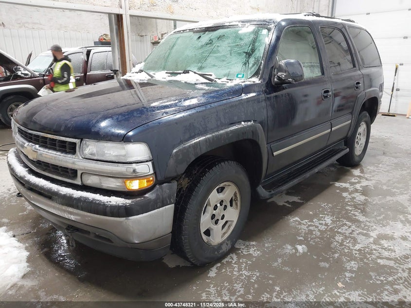 1GNEK13T65J196742 2005 CHEVROLET TAHOE photo no. 2