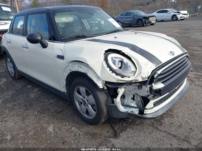 2018 Mini Hardtop Cooper VIN: WMWXU1C54J2F80570 Lot: 43748338