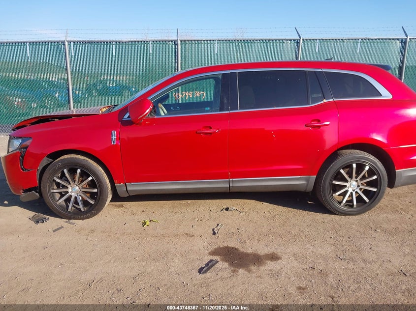 2010 Lincoln Mkt VIN: 2LMHJ5AR8ABJ17819 Lot: 43748367