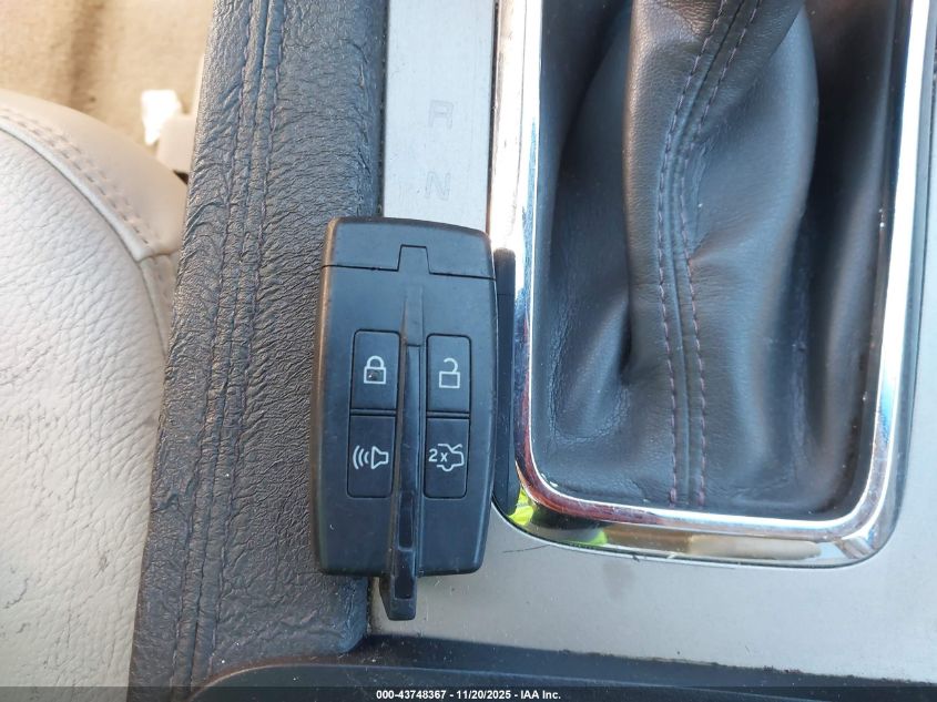 2010 Lincoln Mkt VIN: 2LMHJ5AR8ABJ17819 Lot: 43748367