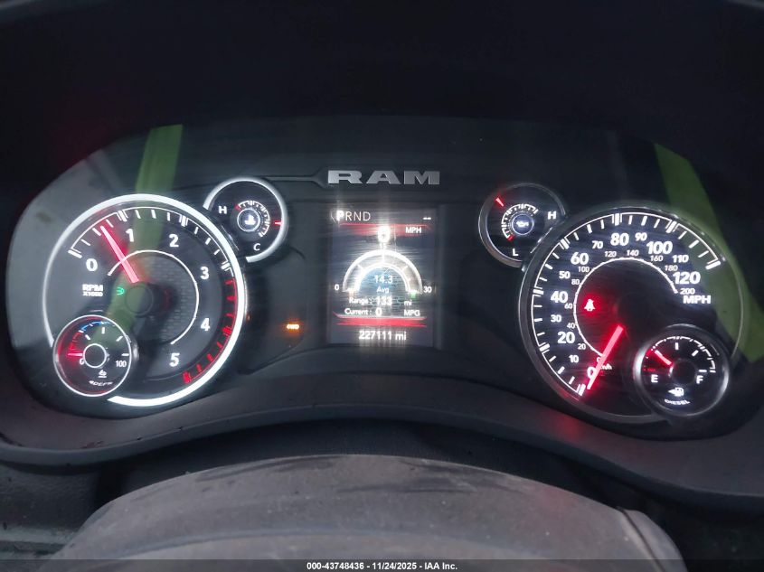 2020 Ram 3500 Tradesman 4X4 8' Box VIN: 3C63R3GL4LG233813 Lot: 43748436