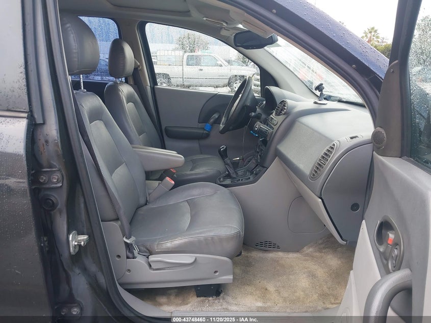 5GZCZ23D82S834763 2002 SATURN VUE photo no. 5