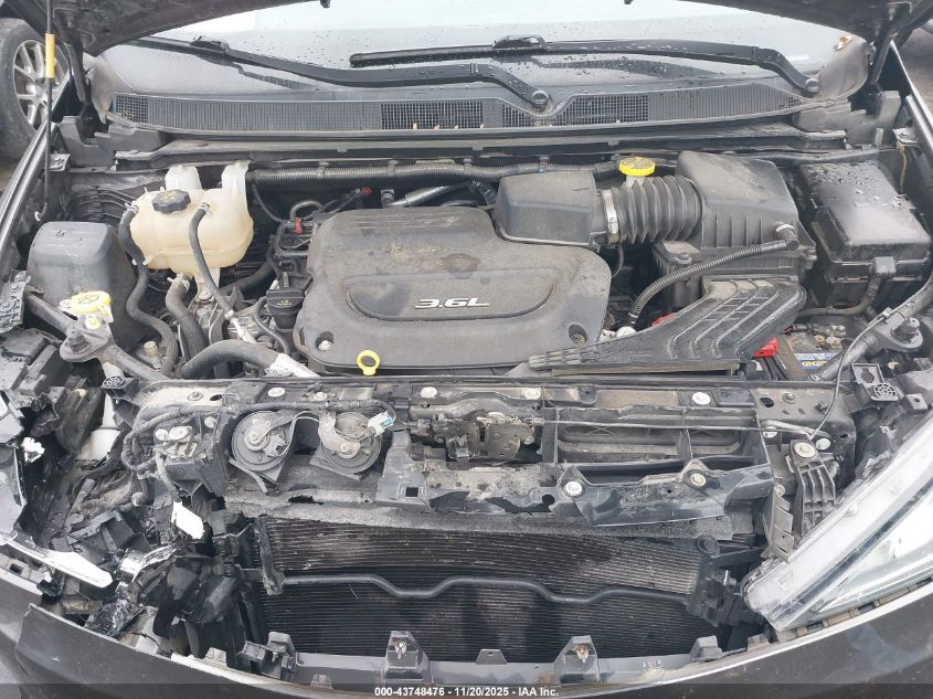 2017 Chrysler Pacifica Touring-L VIN: 2C4RC1BG8HR587435 Lot: 43748476