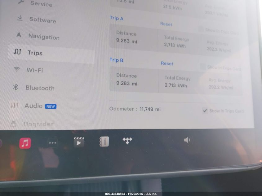 2025 Tesla Model Y Long Range Dual Motor All-Wheel Drive VIN: 7SAYGDEE6SF300238 Lot: 43748564