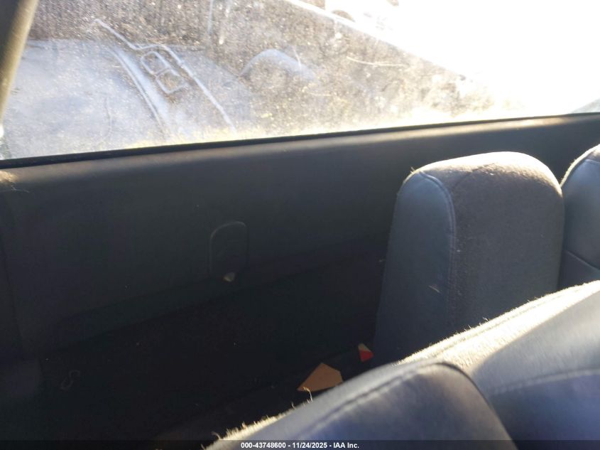 2002 Chevrolet Silverado 1500 Commercial VIN: 1GCEC14V92Z173541 Lot: 43748600