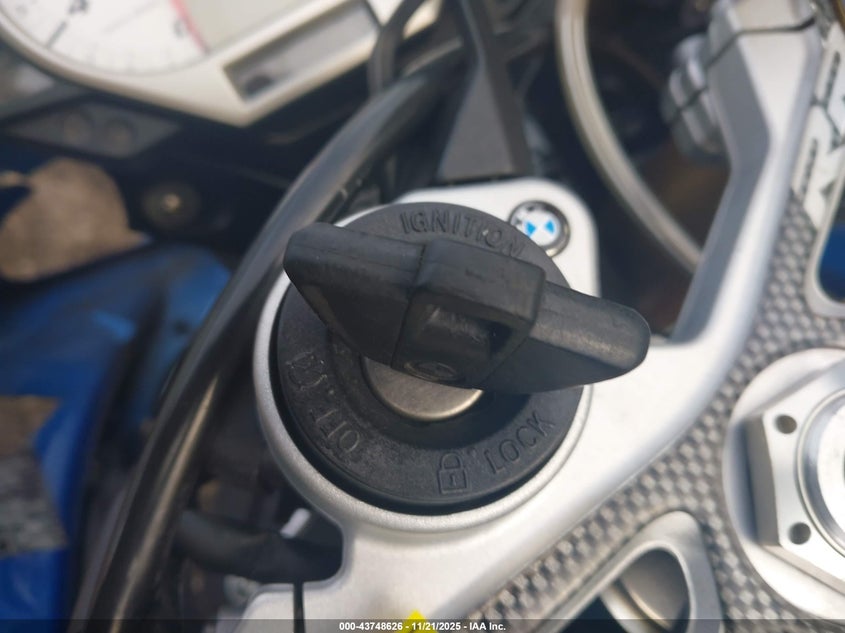 2015 BMW S 1000 Rr VIN: WB10D2107FZ352718 Lot: 43748626