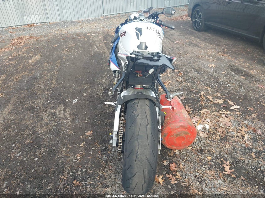 2015 BMW S 1000 Rr VIN: WB10D2107FZ352718 Lot: 43748626