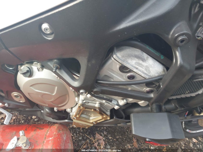 2015 BMW S 1000 Rr VIN: WB10D2107FZ352718 Lot: 43748626