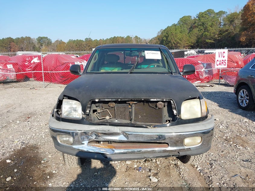 2000 Toyota Tundra Ltd V8 VIN: 5TBRT3812YS032642 Lot: 43748661