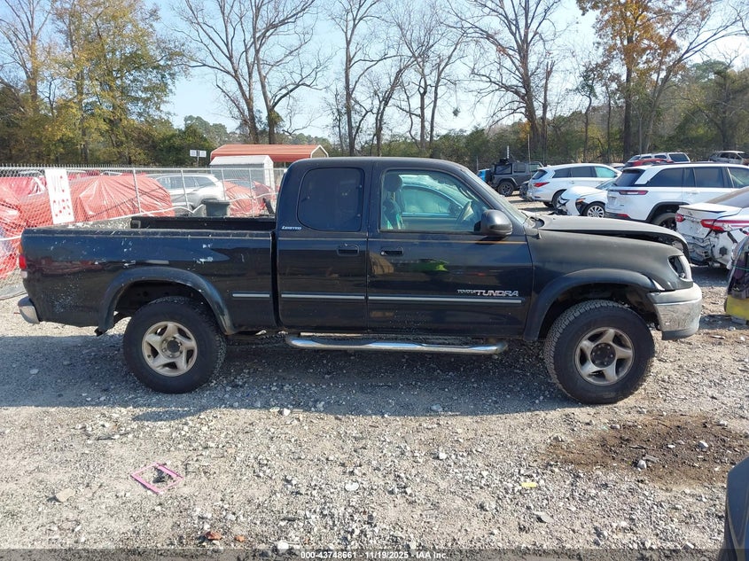 2000 Toyota Tundra Ltd V8 VIN: 5TBRT3812YS032642 Lot: 43748661